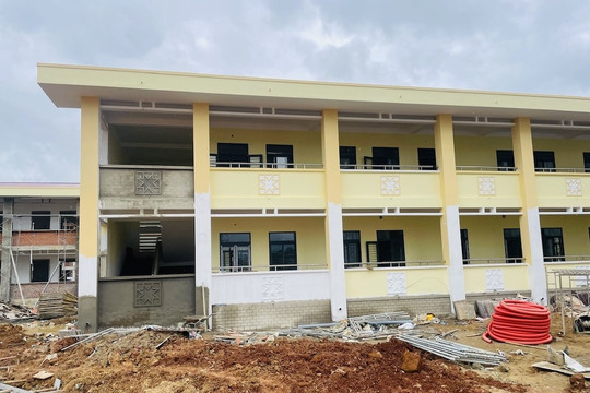 Gia Lai chạy đua với thời gian để hoàn thành Dự án Trường liên cấp ở biên giới