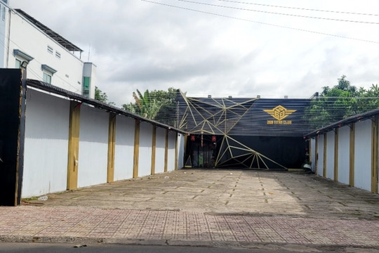 Kiểm tra đột xuất quán bar giữa đêm, phát hiện 17 người dương tính với ma túy