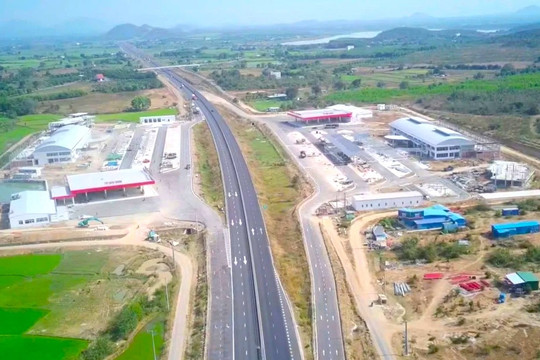 Phải đưa các trạm dừng nghỉ trên cao tốc Bắc - Nam vào khai thác dịp 2/9