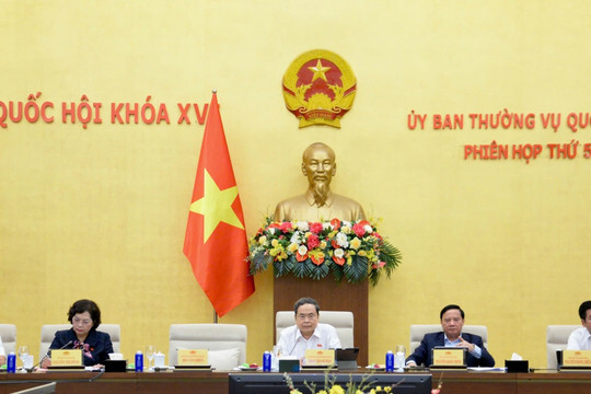 Chủ tịch Quốc hội: Thuế phải trở thành đòn bẩy, không chỉ là khoán thu
