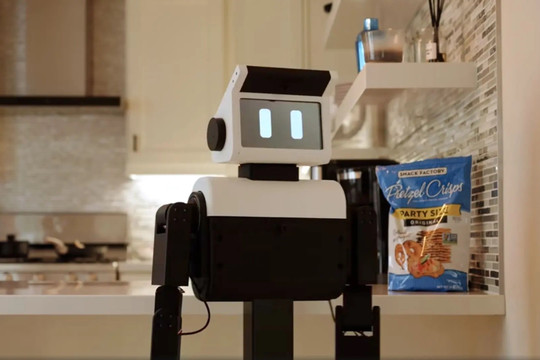 Mỹ phát triển robot hình người làm việc nhà có giá chỉ hơn 1.600 USD
