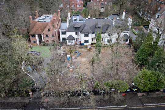 Hàng loạt biệt thự bỏ hoang khó tin trong "khu phố tỷ phú" giữa London