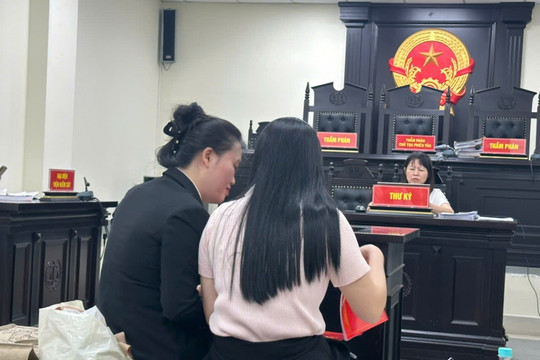 Vụ nữ công chức bị tuyên 5 năm tù vì tham ô 4 triệu đồng: Hủy án sơ thẩm