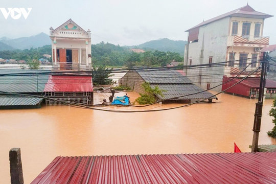 Lũ Lạng Sơn vượt báo động 3, nhiều sông tiếp tục dâng cao