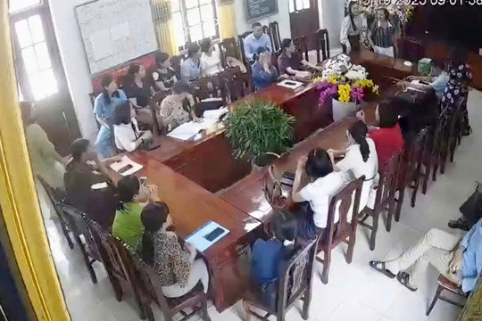 Hiệu trưởng 'đập bàn, ném cốc' không làm hiệu trưởng trường mới sau sắp xếp