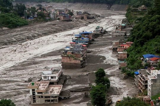 Việt Nam gửi điện thăm hỏi Trung Quốc và Nepal về thiên tai