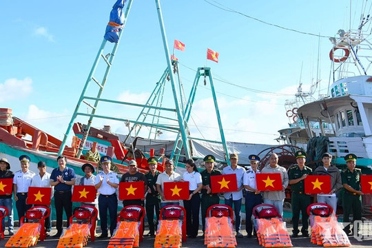 Nâng cao năng lực, bảo vệ vững chắc chủ quyền biển, đảo trong tình hình mới