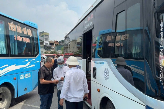 Ngày đầu nghỉ lễ 2/9: Bến xe Hà Nội vắng khách, Nội Bài vẫn thông thoáng