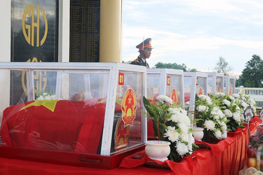 Quảng Ngãi truy điệu và an táng 5 hài cốt liệt sĩ được quy tập tại Gò Tràm