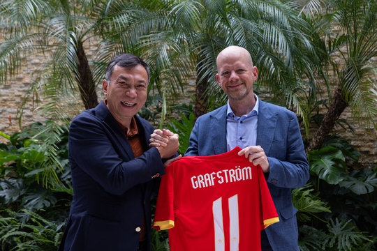Tổng thư ký FIFA khen tuyển Việt Nam: Kỹ thuật, giàu bản sắc và kiên cường