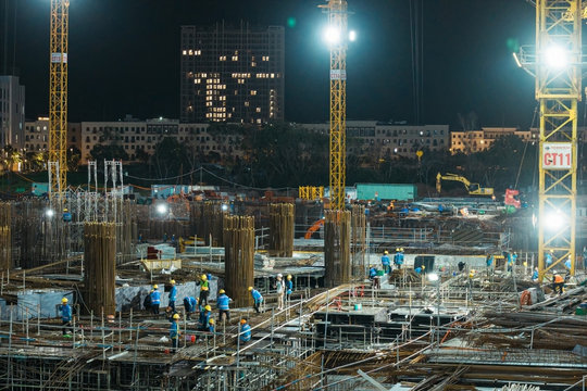 Hơn 15.500 kỹ sư, công nhân làm việc xuyên lễ trên đại công trường APEC 2027