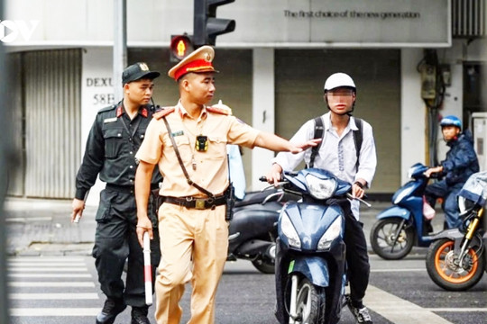 Từ 4/9, Công an Hà Nội đồng loạt ra quân xử lý học sinh vi phạm giao thông