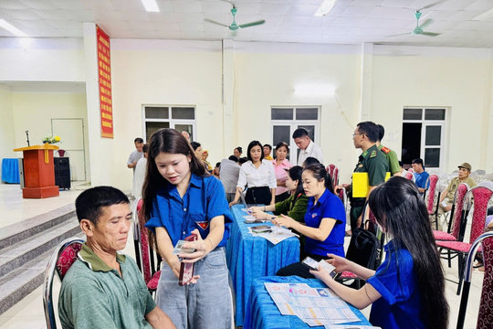 Chuyển đổi số ở vùng biên sau hơn 1 năm vận hành chính quyền địa phương 2 cấp