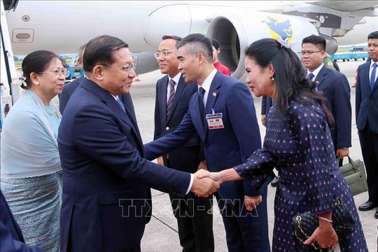 Tổng thống Myanmar và Phu nhân đến Hà Nội, bắt đầu thăm chính thức Việt Nam