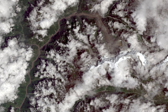 Lũ quét Nepal hé lộ hiểm họa từ dãy Himalaya đang ấm lên