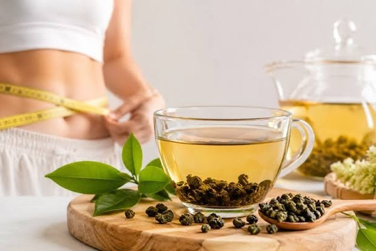 5 loại trà tự nhiên giúp “đốt cháy” mỡ thừa hiệu quả và an toàn tại nhà