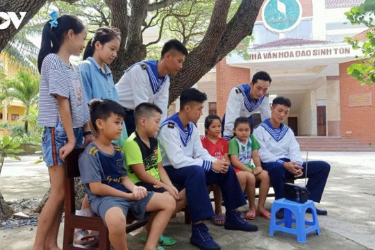 Đài Tiếng nói Việt Nam – người bạn của quân dân nơi đầu sóng