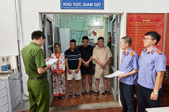 Vụ tài xế bị hành hung ở Móng Cái: Khởi tố 6 bị can