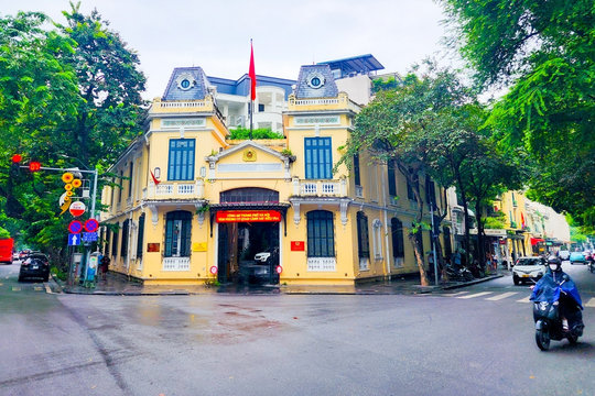 Người dân băn khoăn về đề xuất xây khách sạn tại khu vực góc Hồ Hoàn Kiếm