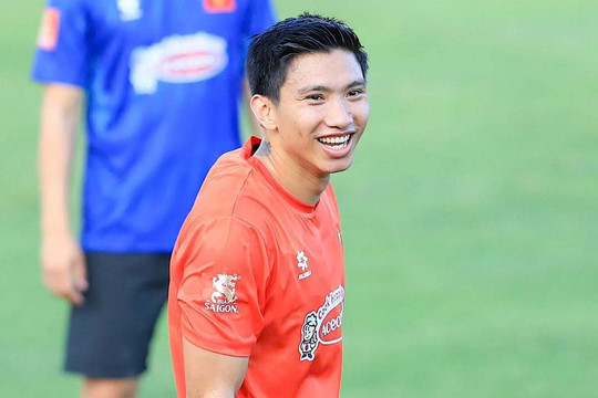 Văn Hậu mất suất ở tuyển Việt Nam: Án kỷ luật ngầm hay dấu hỏi chuyên môn?