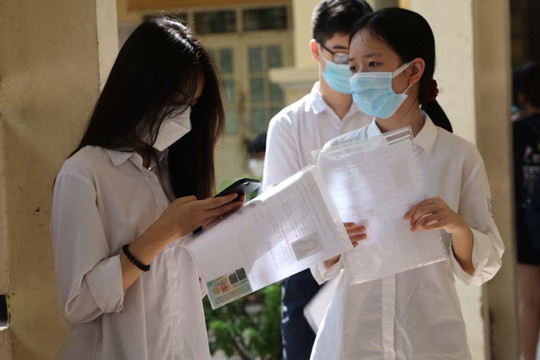Tuyển sinh lớp 10 Hà Nội: Thước đo nào để phụ huynh tin là công bằng?