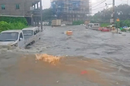 Lũ quét tại Tứ Xuyên, Trung Quốc khiến 5 công nhân mất tích