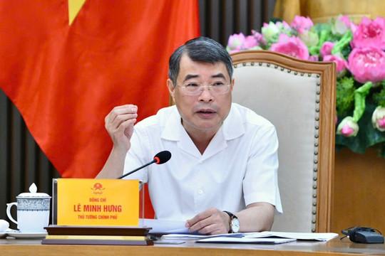 Thủ tướng chủ trì buổi làm việc với Bộ GD-ĐT và các bộ, ngành có liên quan