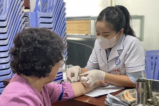 81 bác sĩ từ bệnh viện ở TP.HCM được đưa xuống 37 trạm y tế thiếu nhân lực
