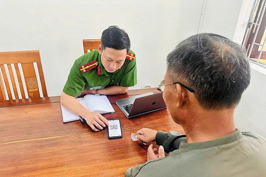 Cụ ông tỉnh táo trước thủ đoạn giả danh công an để lừa đảo