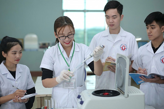 Đại học và doanh nghiệp: Cùng làm, cùng tạo giá trị