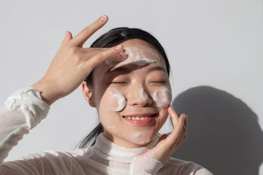 4 thói quen dưỡng da cần tránh khi trời chuyển sang mùa thu