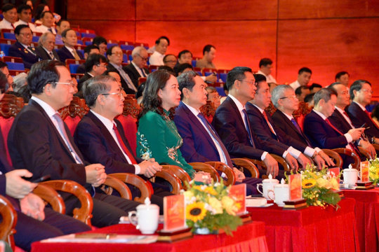 Chủ tịch Quốc hội dự Lễ kỷ niệm 150 năm Ngày sinh cụ Huỳnh Thúc Kháng