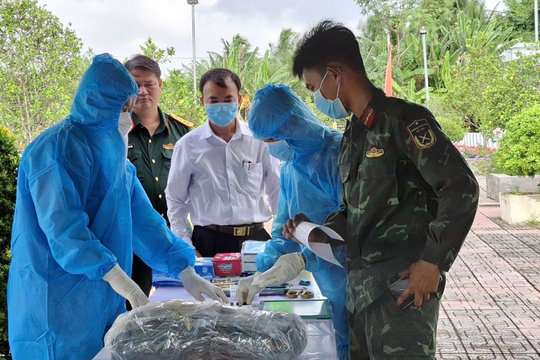 Đồng Tháp: Hoàn thành khai quật, lấy mẫu hài cốt liệt sĩ tại 29/30 nghĩa trang