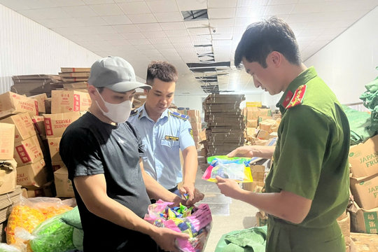 Khởi tố bị can sản xuất, buôn bán hàng giả là thực phẩm, giả mạo nguồn gốc xuất xứ