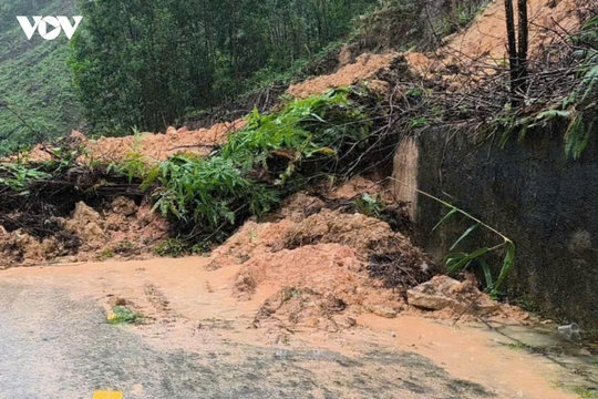 Mưa lớn dồn dập, Huế và Đà Nẵng có nơi trên 600 mm