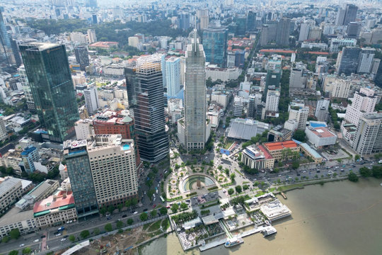 TP.HCM muốn giữ chân nhân tài quốc tế: Lương cao vẫn chưa đủ