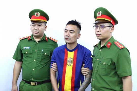 Khởi tố "Thắng Ật" sau vụ xô xát với nhân viên tại quán Cường Dê tại Ninh Bình