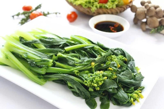 Ăn rau luộc buổi tối: Có giúp giảm cân như nhiều người nghĩ?