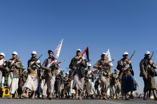 Houthi ồ ạt tập kích Riyadh, phòng không Saudi Arabia lộ điểm yếu
