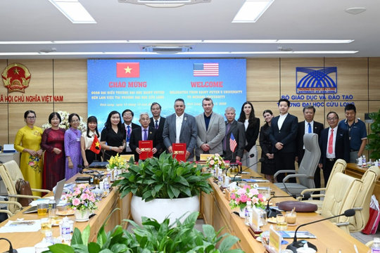Trường Đại học Cửu Long ký hợp tác với Trường Đại học Saint Peter’s, Hoa Kỳ