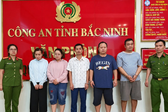Khởi tố nhóm giả danh nhân viên ngân hàng lừa người vay vốn