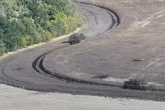 Ukraine tìm cách xuyên “bão UAV”, mở đường cho xe tăng xung trận