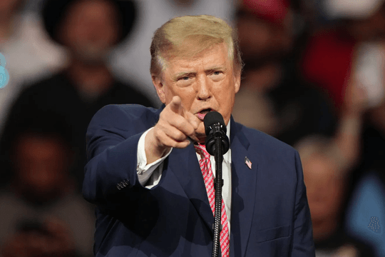 Ông Trump từng cảnh báo Tổng thống Pháp 'đóng cửa biên giới'