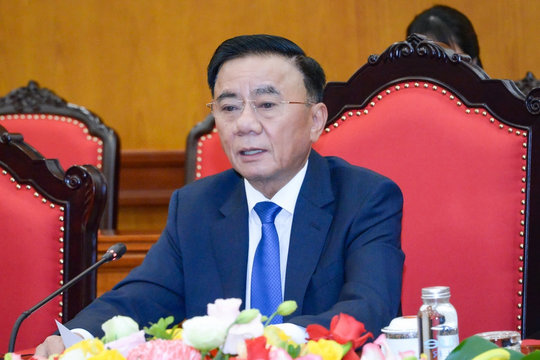 Việt Nam - Singapore tăng cường hợp tác đào tạo cán bộ