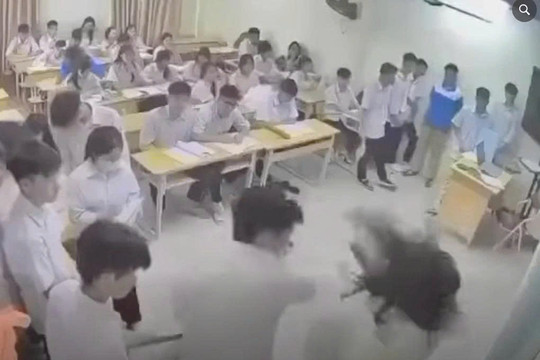 Xác minh vụ học sinh đánh cô giáo trên bục giảng ở Hà Nội