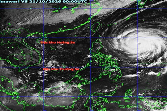 Siêu bão Champi mạnh cấp 17, mắt bão rộng 80km