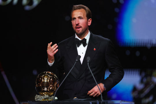 Harry Kane giành Quả bóng vàng 2026