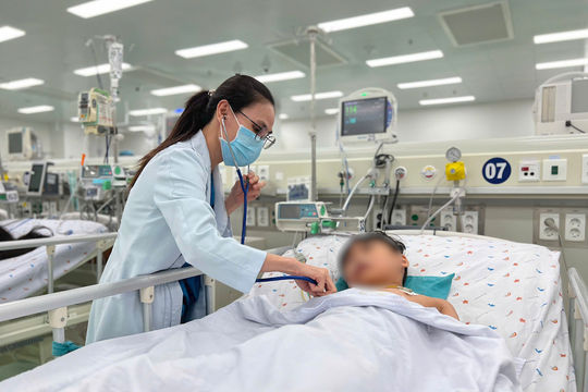 Bệnh nhi 7 tuổi trụy tim mạch vì cúm A, thoát cửa tử sau gần 12 ngày chạy ECMO