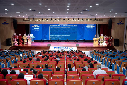 Tiếng Anh thành ngôn ngữ thứ 2: Không đơn thuần là mở rộng số người sử dụng